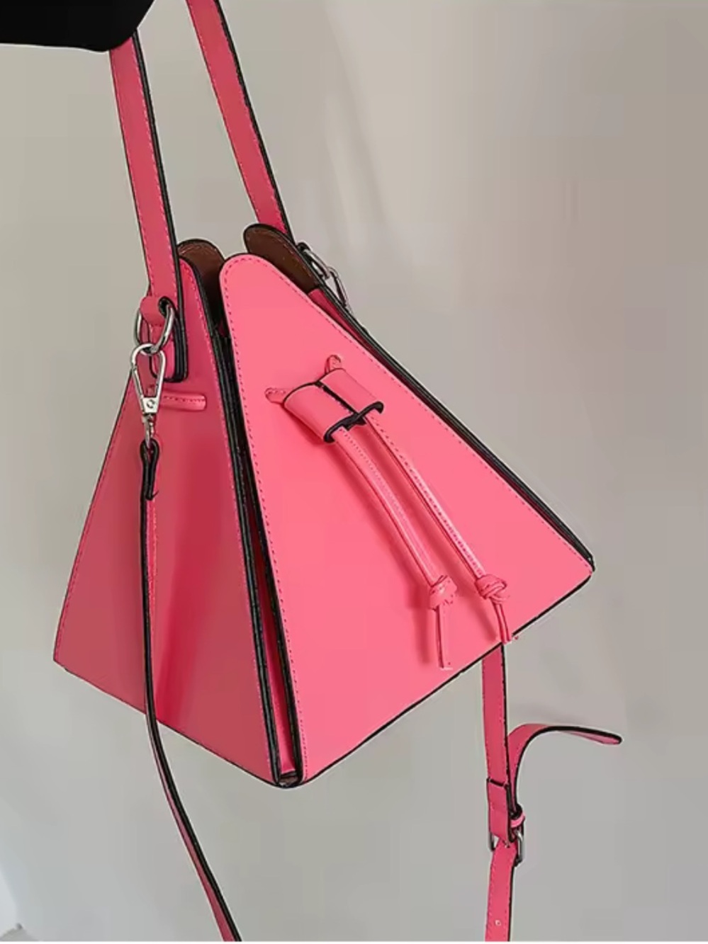 Kohl's Hot Pink Pyramid Drawstring Shoulder Bag